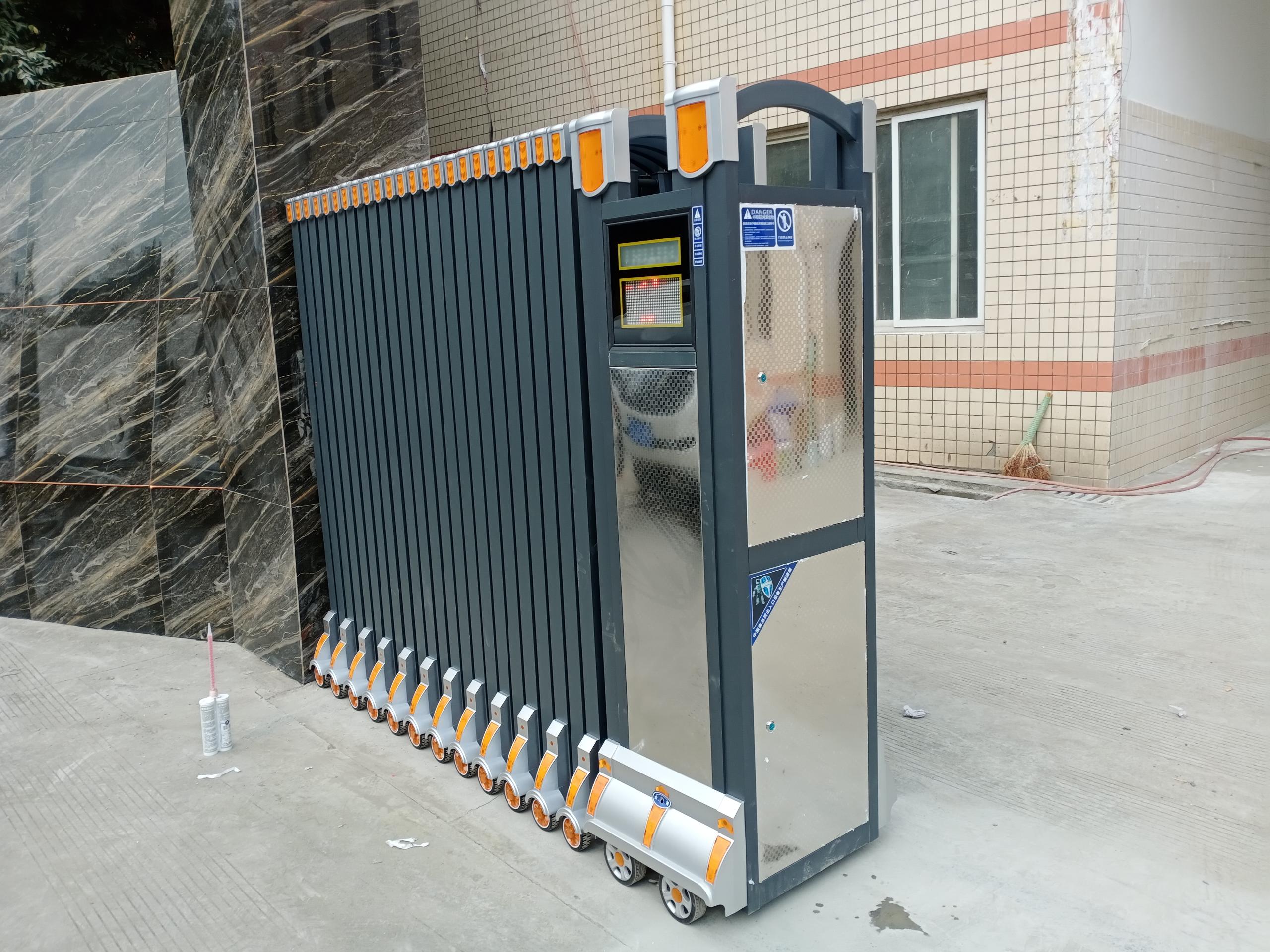 電(diàn)動門伸縮門
